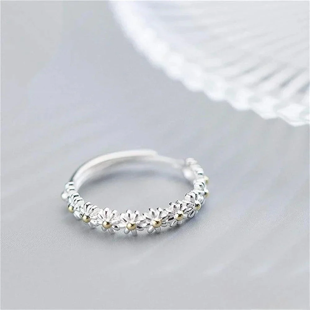 Adjustable Silver Ring with Hand-Painted Enamel Daisy - Image 5