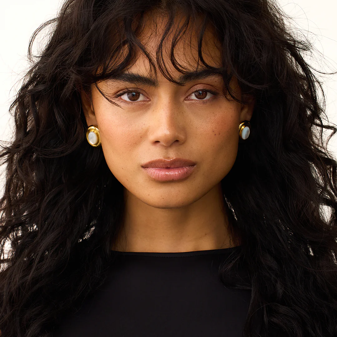 Ameliyana | Stud Earrings 18k Gold - Image 4