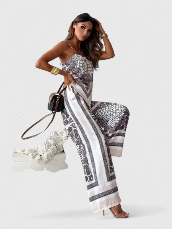 Carmen | Sophisticated Two-Piece Set - Image 5