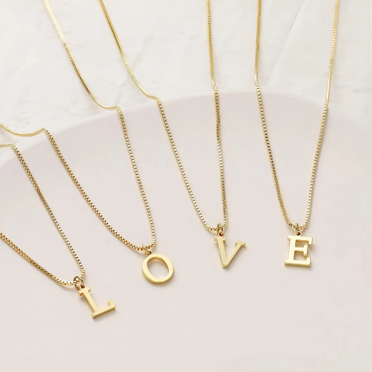 Enzhalynne | Necklace with Initials 18K Gold - Image 4