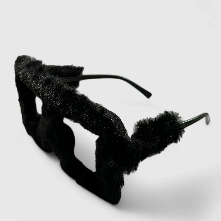 Kambriah | Stylish Sunglasses - Image 3