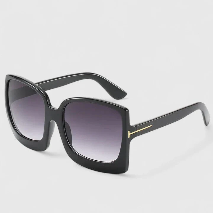 Kynzlee | Stylish Sunglasses - Image 7