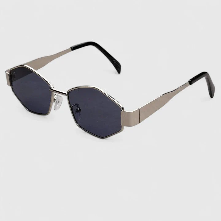 Makynna | Sophisticated Sunglasses - Image 3