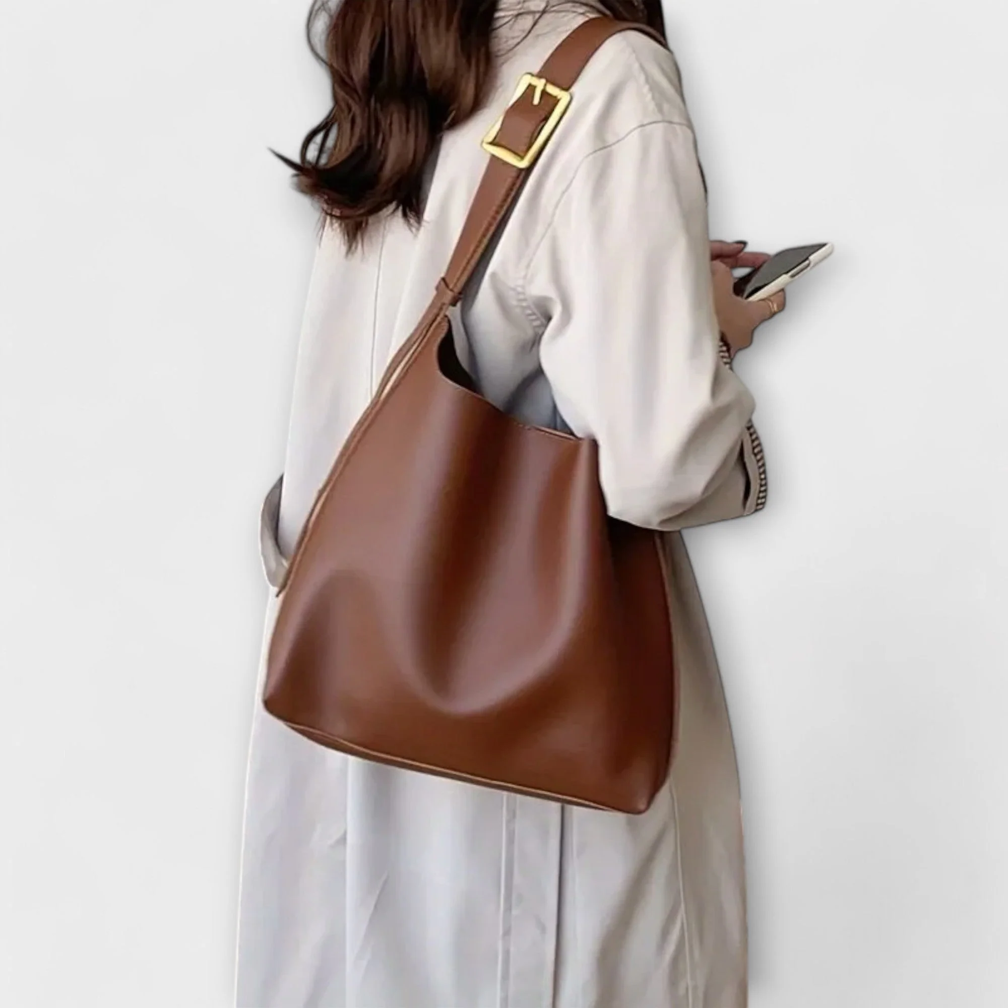 Olivia – Elegant Leather Shoulder Bag - Image 3