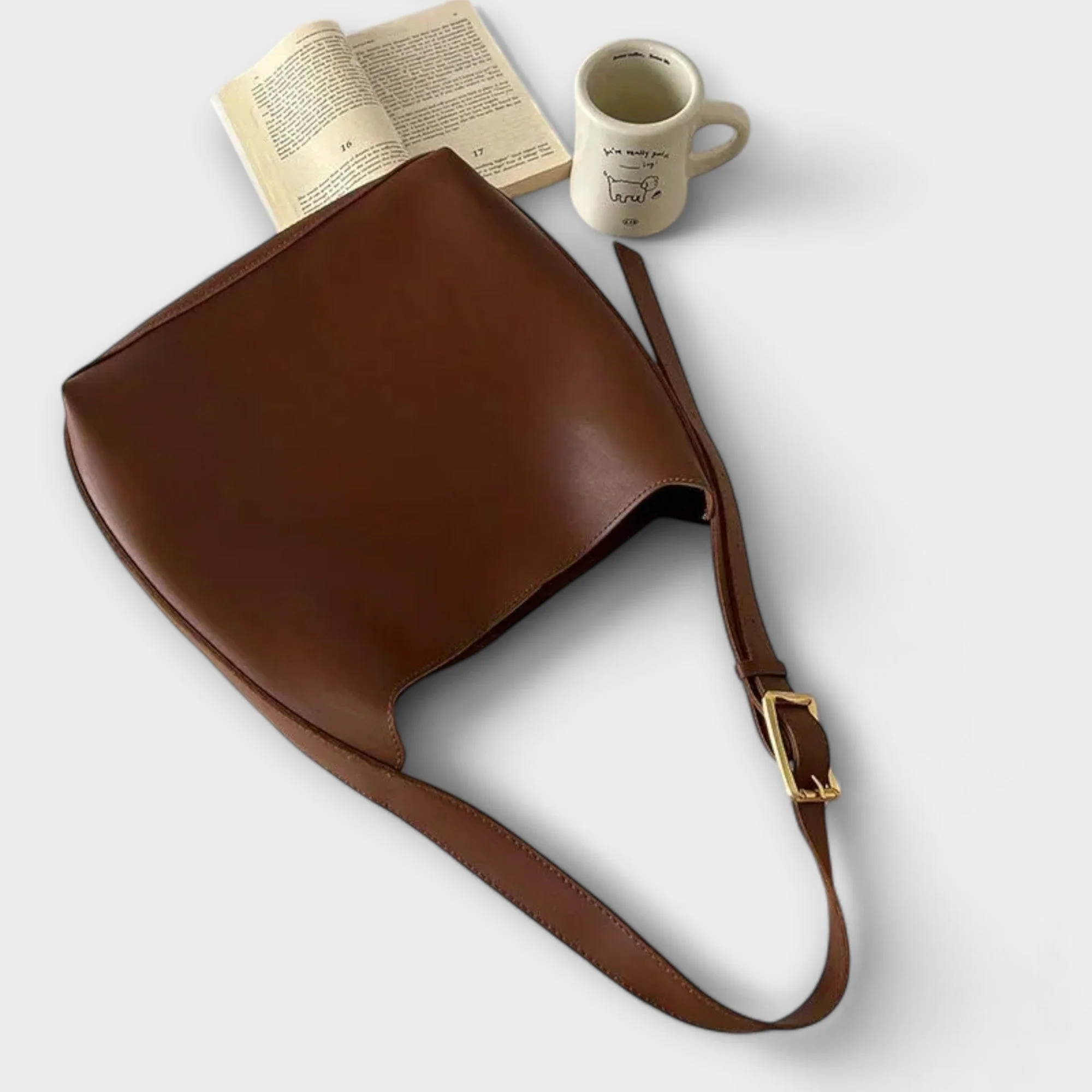 Olivia – Elegant Leather Shoulder Bag - Image 5