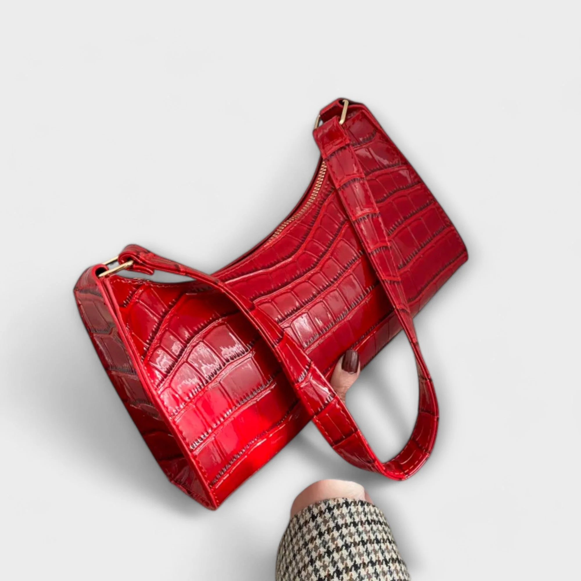 Olivia - Shiny Leather Bag - Image 10
